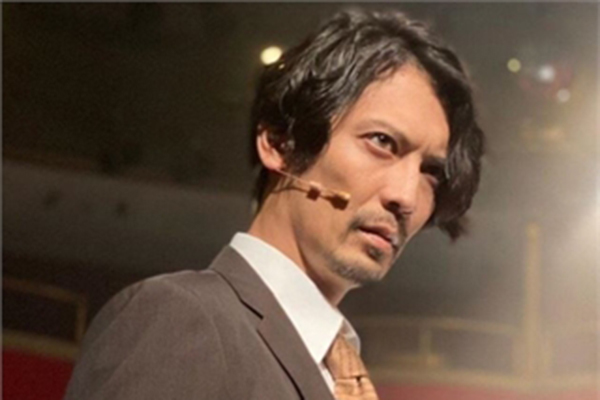 Tài tử Nhật Bản treo cổ tự tử