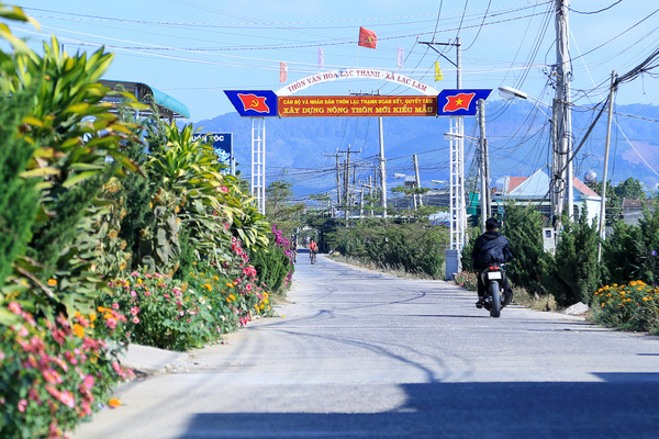 Lâm Đồng xây dựng NTM theo hướng thông minh