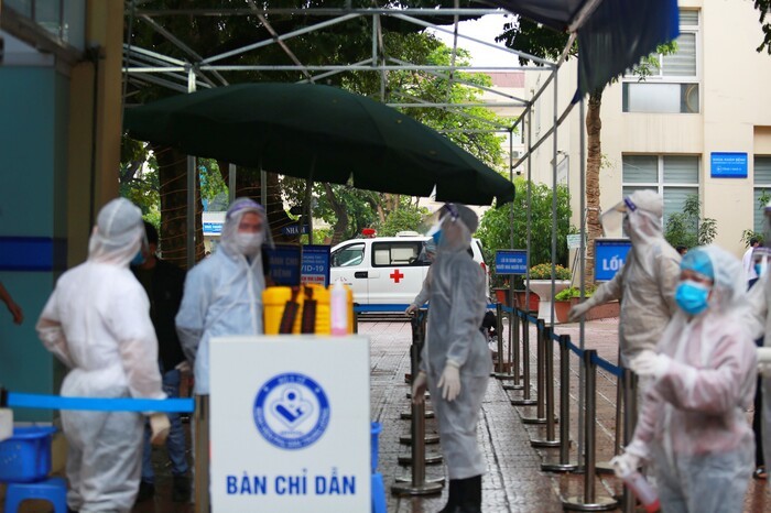 Phòng, chống dịch Covid-19: Chú trọng các đô thị lớn, khu đông dân cư
