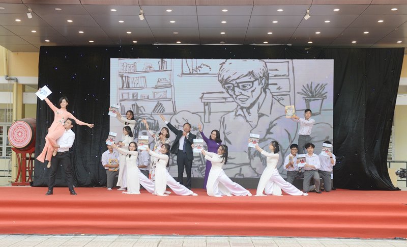 Trường THPT Yên Hòa kỷ niệm 60 năm thành lập