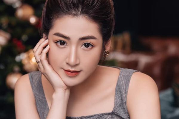 Thực hư mối quan hệ giữa á hậu Tú Anh và 'ông trùm' hoa hậu