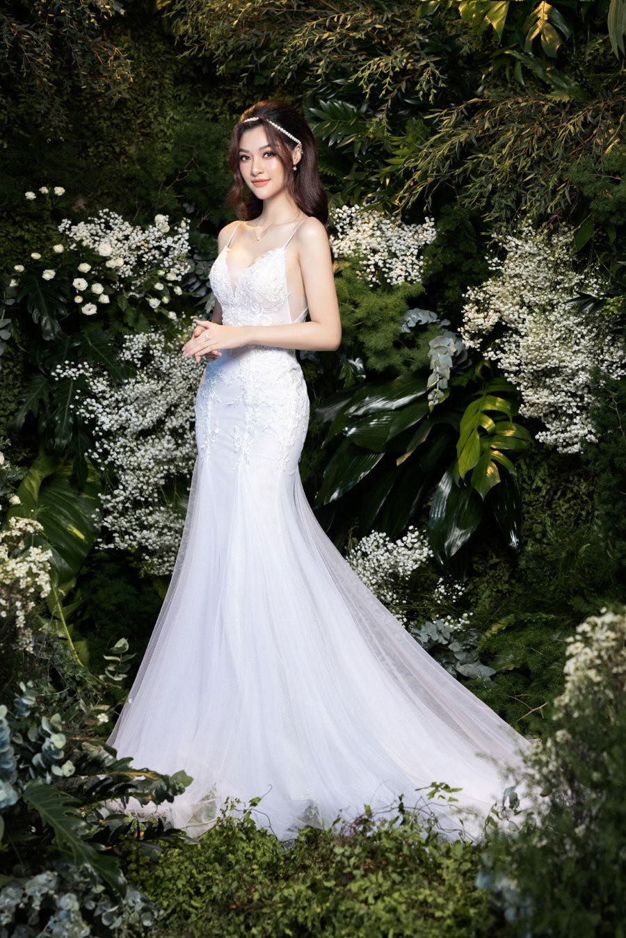 Người đứng sau chiếc váy cưới 28 tỷ đắt nhất Việt Nam - CEO Linh Nga  Bridal: Có trong tay tiệm váy tầng áp mái, đánh 'liều' vào phân khúc cao cấp