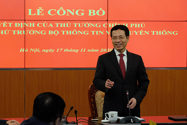 Bộ Thông tin và Truyền thông có Thứ trưởng 37 tuổi