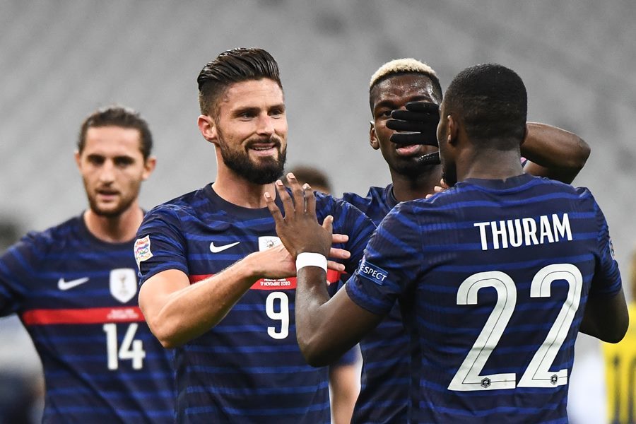 Giroud lập cú đúp, Pháp hùng dũng vào bán kết