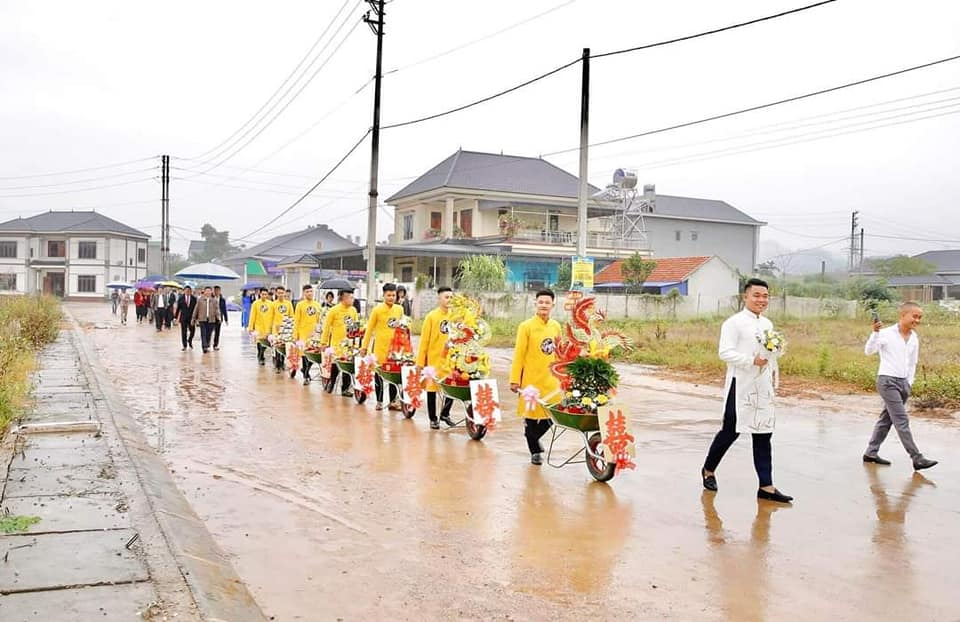 Ngang ngửa để bàn