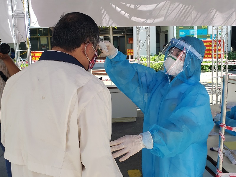 “Đối mặt với COVID-19: Bước sang một thế giới tốt đẹp hơn”