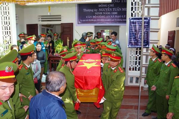 Vụ đại úy công an ở Hà Nam hi sinh: Khởi tố, bắt tạm giam 4 đối tượng