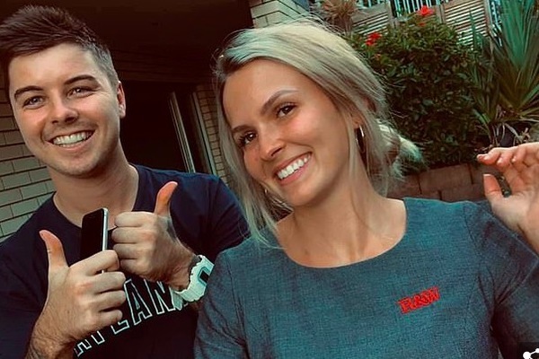 Cách kiếm triệu đô trong 6 tháng thời Covid-19 của cặp đôi 23 tuổi