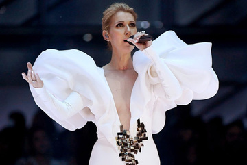 Celine Dion đối mặt với khoản bồi thường hơn 300 tỷ