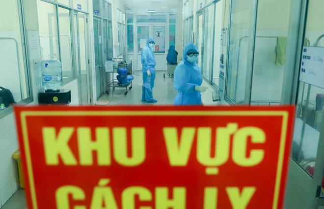 Cảnh báo 4 nguy cơ lây nhiễm Covid-19 ở Việt Nam