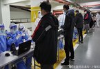 Sân bay Trung Quốc náo loạn do nhiều nhân viên nhiễm Covid-19