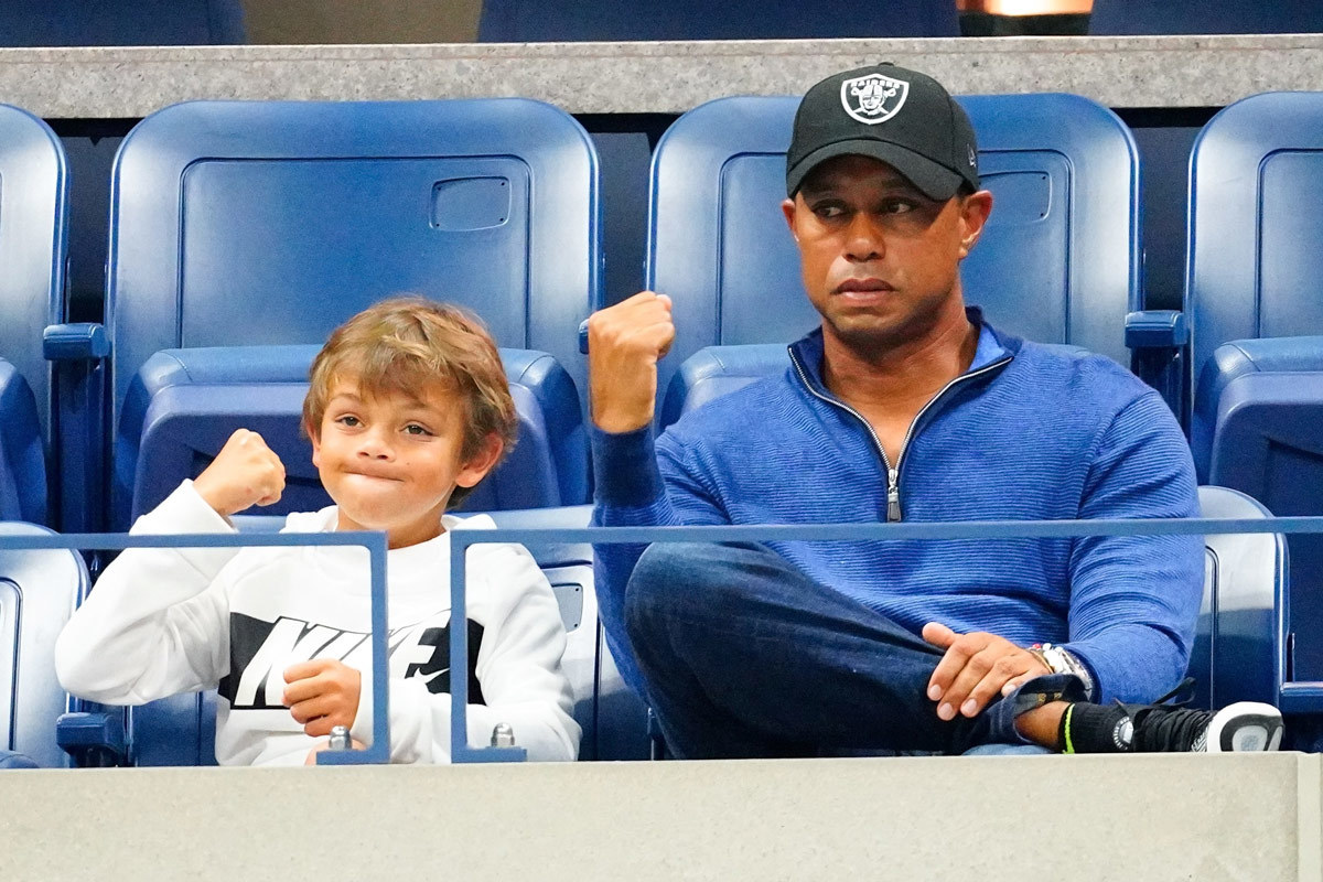 Tiger Woods và con trai tranh tài ở PNC Championship