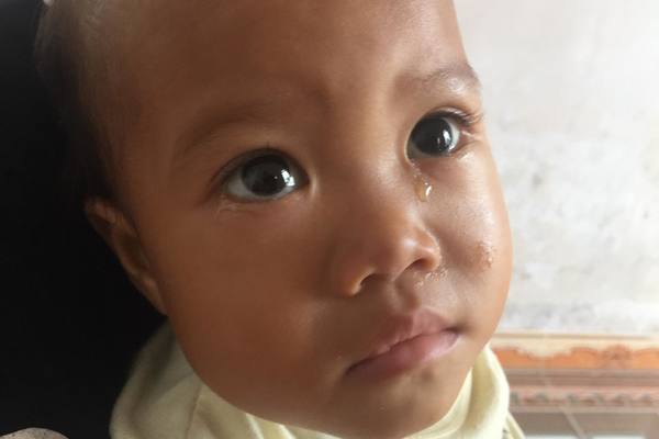 Cùng mắc bệnh tan máu bẩm sinh, ba mẹ con vô vọng cầu cứu