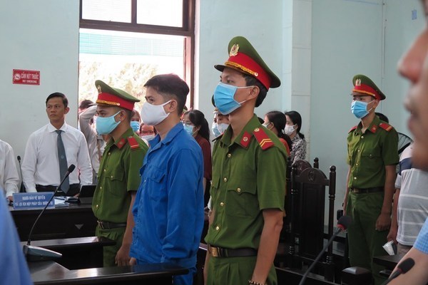 Bác sỹ bị cáo buộc tội hiếp dâm ở Huế tố ngược nữ đồng nghiệp