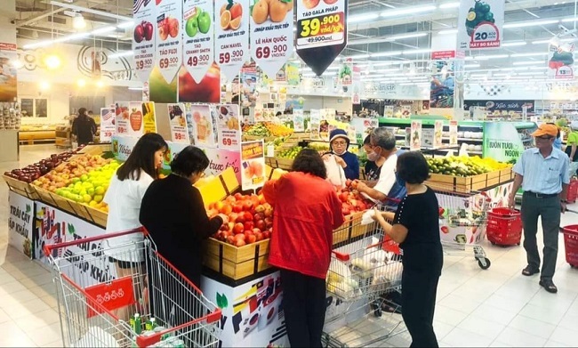 Hàng châu Âu về Việt Nam có giá rẻ chưa từng thấy, người dân háo hức tìm mua