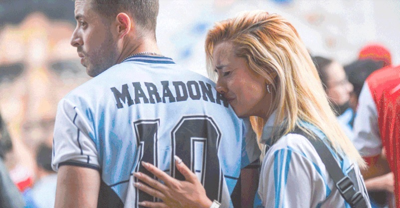 Mong muốn cuối của Maradona khiến người Argentina òa khóc