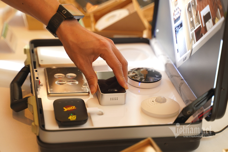 Trải nghiệm nhà thông minh bằng thiết bị Make in Vietnam