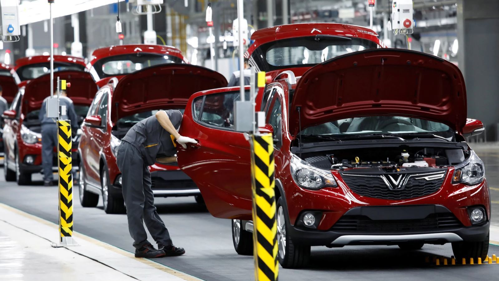 Tiếp tục kiến nghị giảm thuế TTĐB cho linh kiện ô tô sản xuất trong nước