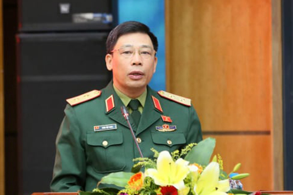 Cán bộ vào đến 