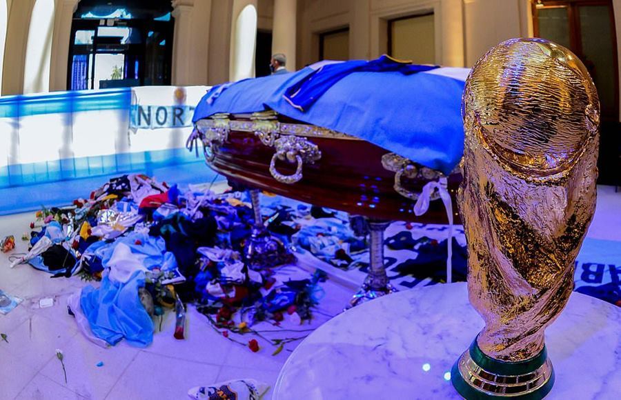 Quốc tang Diego Maradona: Tiếc thương và bạo động ở Buenos Aires