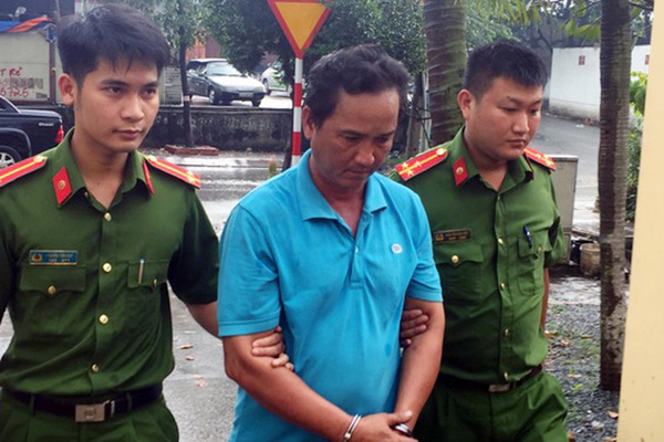 Tài xế xe ben chống công an trên quốc lộ ở Đồng Nai bị khởi tố