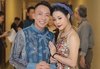 Việt Hoàn tự nhận 'già, khó tính' gửi lời yêu thương tới vợ kém 18 tuổi