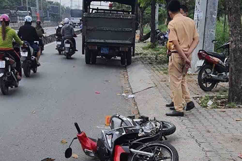 Đôi vợ chồng bị cướp giật kéo lê trên đường phố Sài Gòn