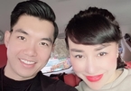 Trương Nam Thành đăng ảnh tình cảm bên vợ hơn 15 tuổi