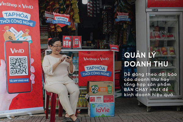 VinShop tặng ‘tuyệt chiêu công nghệ’ giảm gánh nặng cho chủ tạp hóa