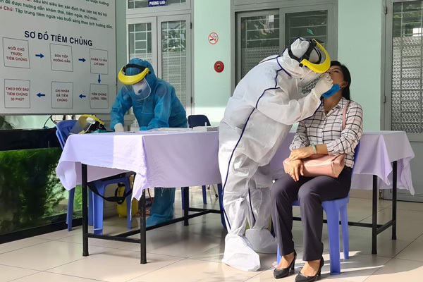 Liên quan 4 ca Covid-19 tại TP.HCM: Thêm 188 người xét nghiệm