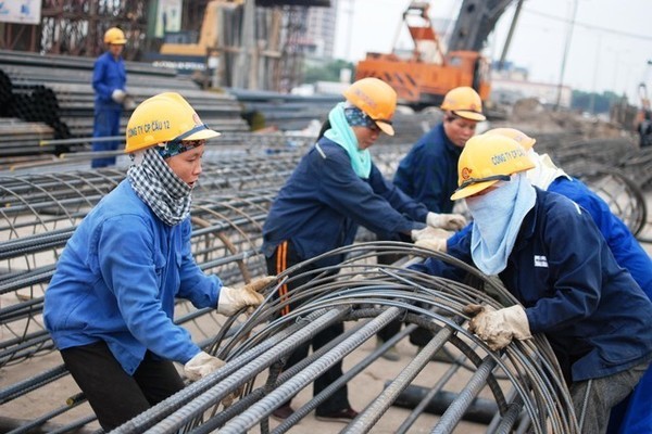 Bị công ty ép trích lương để mua sản phẩm