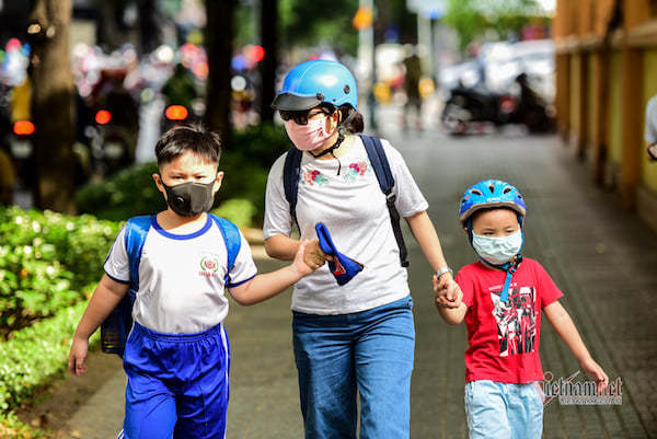 Hàng loạt tỉnh, thành miền Tây cho học sinh nghỉ học