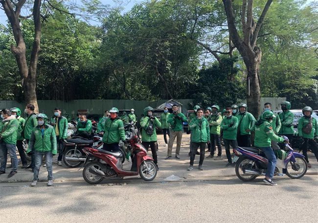 Grab drivers go on strike over ride charge hike
