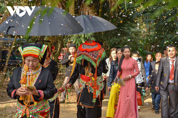 Exciting wedding of Dao ethnic group in north Vietnam