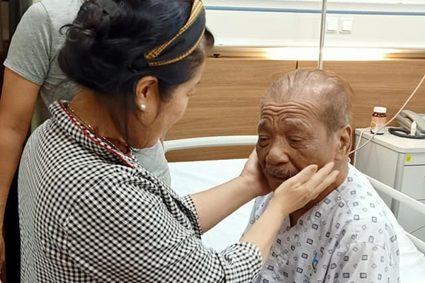 NSND Trần Hiếu chuyển viện sau tai nạn