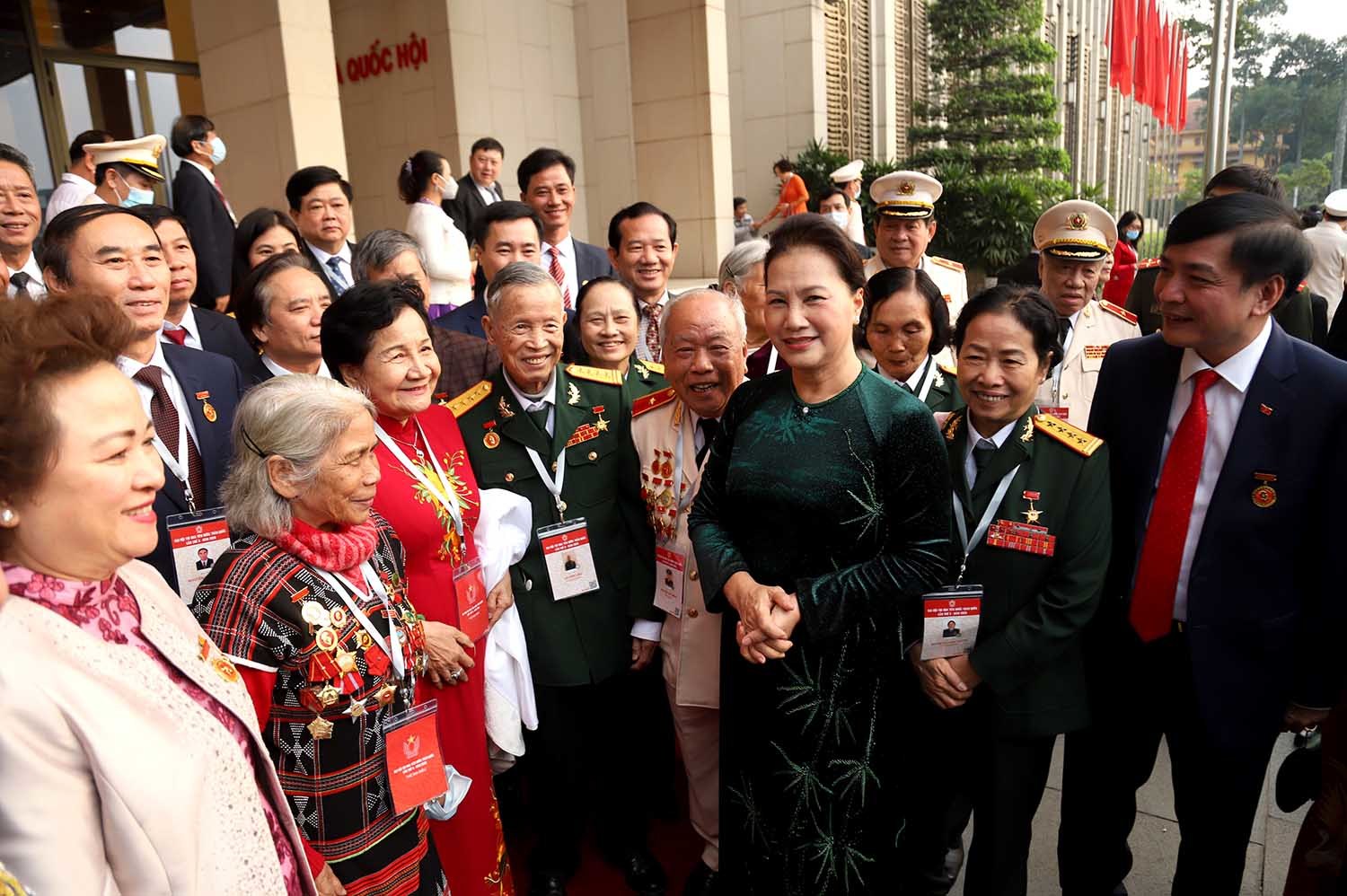 Anh hùng, chiến sĩ thi đua đều tỏa sáng tinh thần yêu nước