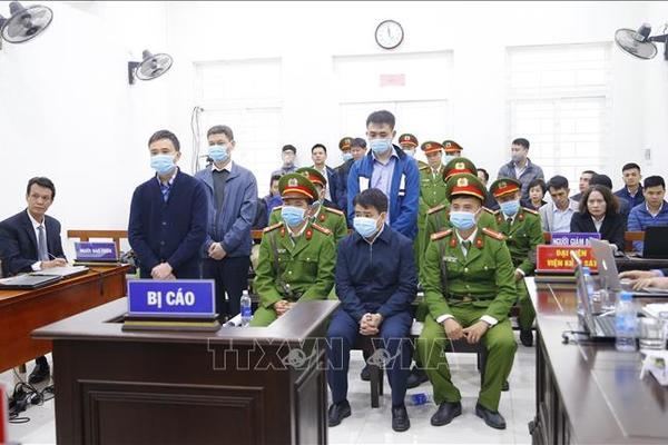 Tuyên phạt ông Nguyễn Đức Chung 5 năm tù giam