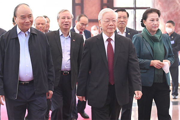 Sáu bài học quý trong công cuộc 