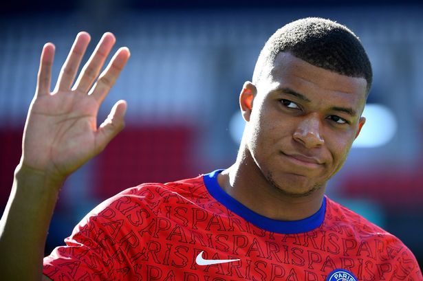 Mbappe thổ lộ 'thích' MU, Bruno Fernandes ngang Ronaldo