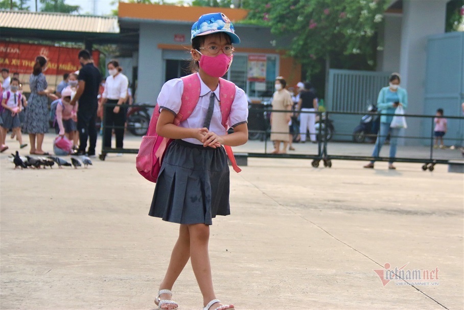 Một học sinh ở Hà Nội dương tính Covid-19, cô giáo và cả lớp thành F1