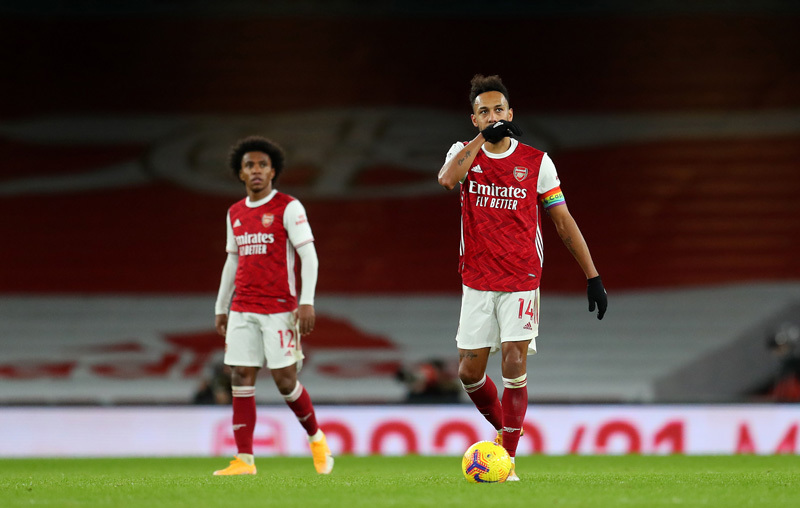 Aubameyang phản lưới, Arsenal thua bạc nhược Burnley