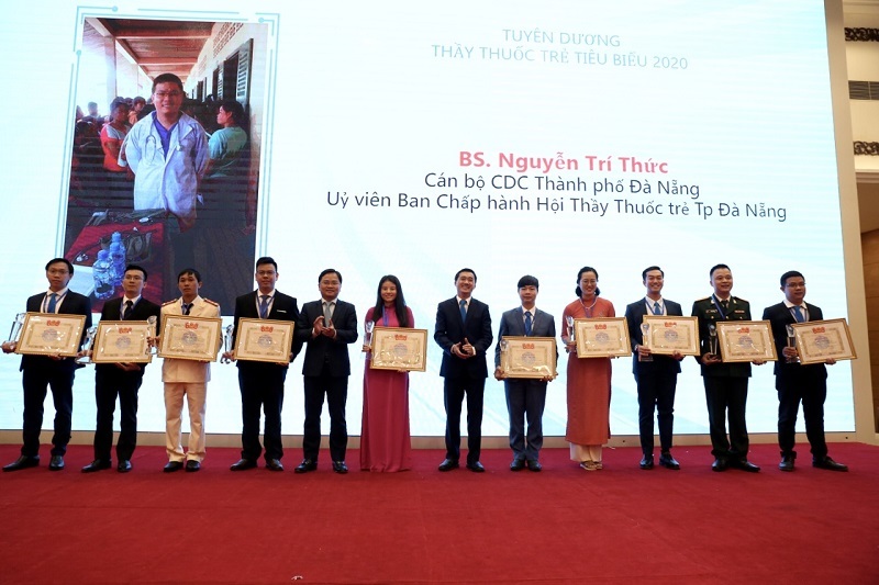 Tuyên dương 10 Thầy thuốc trẻ Việt Nam tiêu biểu năm 2020