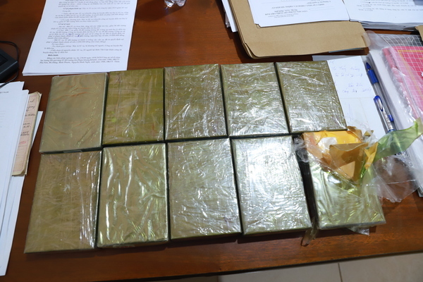 Bắt vụ mua bán 10 bánh heroin tại Đắk Nông
