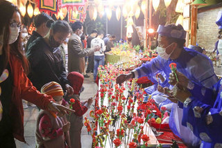 Festival embraces folk culture