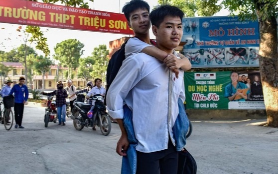 The student who carried friend to school offers a lesson in kindness