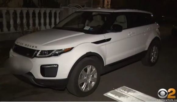 Cậu bé 12 tuổi lấy chiếc Range Rover của bố mẹ 