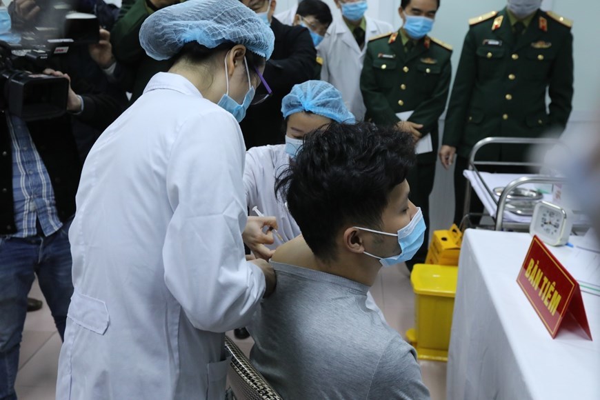 Vietnam starts human trials of COVID-19 vaccine