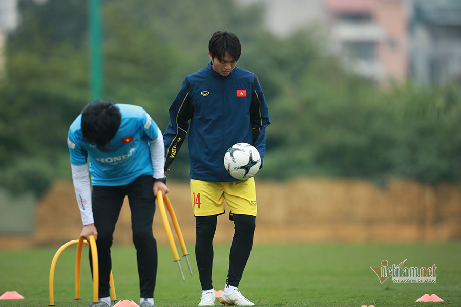 Quang Hai is 'equal' to Ronaldo, Mr. Park shut down Vietnam recruitment