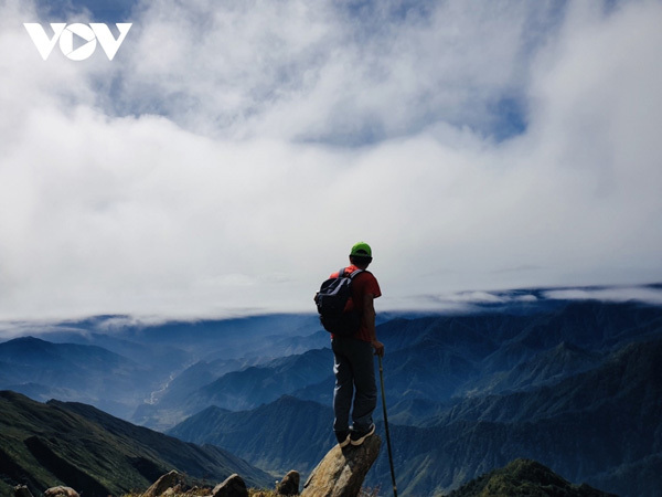 Trekking up Ta Chi Nhu Mountain in Yen Bai