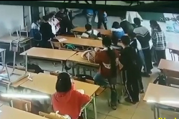 Phụ huynh đánh học sinh lớp 6 ở Điện Biên bị công an triệu tập